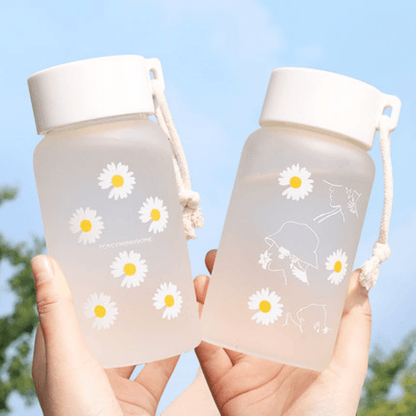 Daisy Frosted Water Bottle
